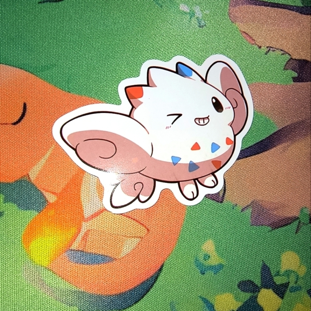 Pokemon White and Red Small Pet Figure
